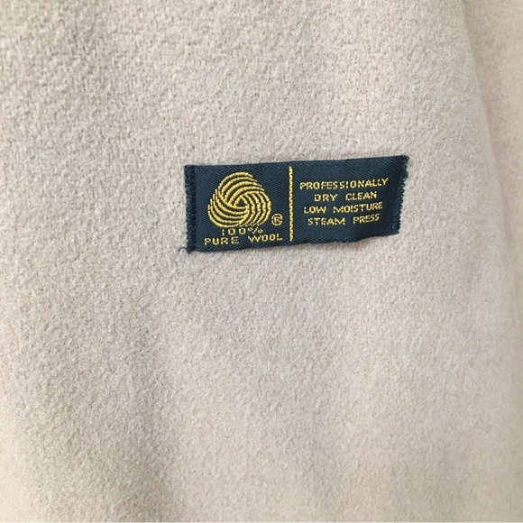 Marshall Field’s Vintage Tan Trench Coat Men’s 36 short​​​ - Picture 4 of 9